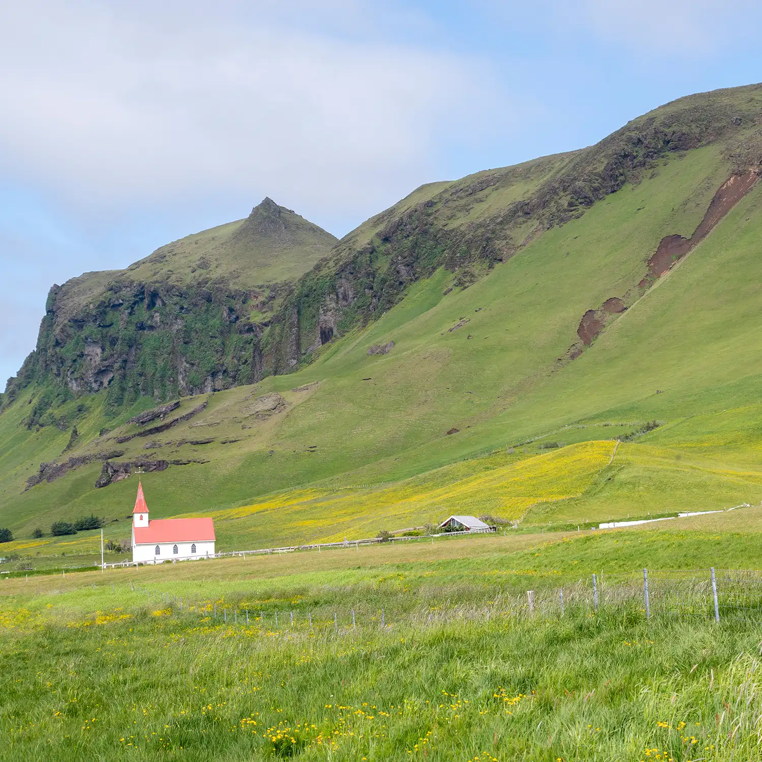 /media/fp4p5u3m/irfan-yunis-mountains-iceland-church.webp